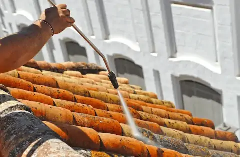 Nettoyage de toitures - La Porcherie